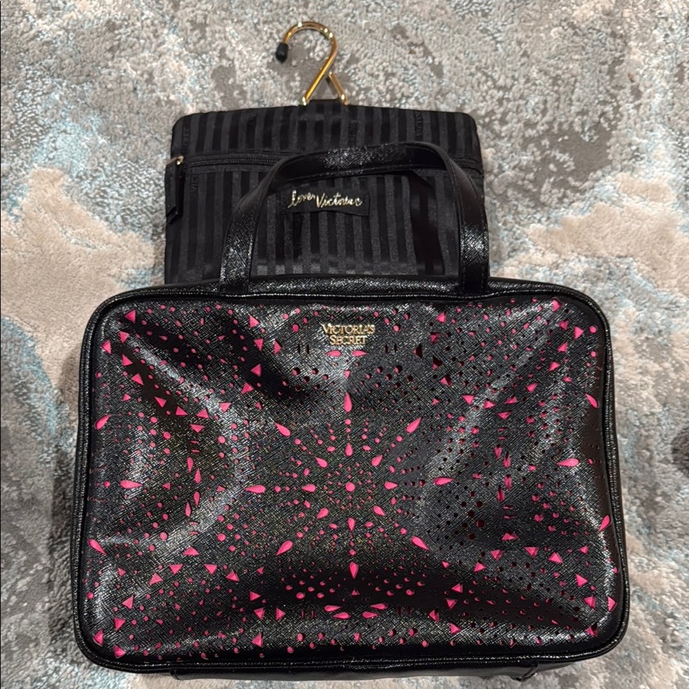 Victoria's Secret Black and Pink hanging toiletry bag